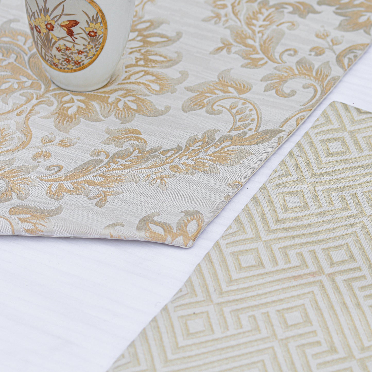 Majestic Bonanza Stella textured Silk Table Set