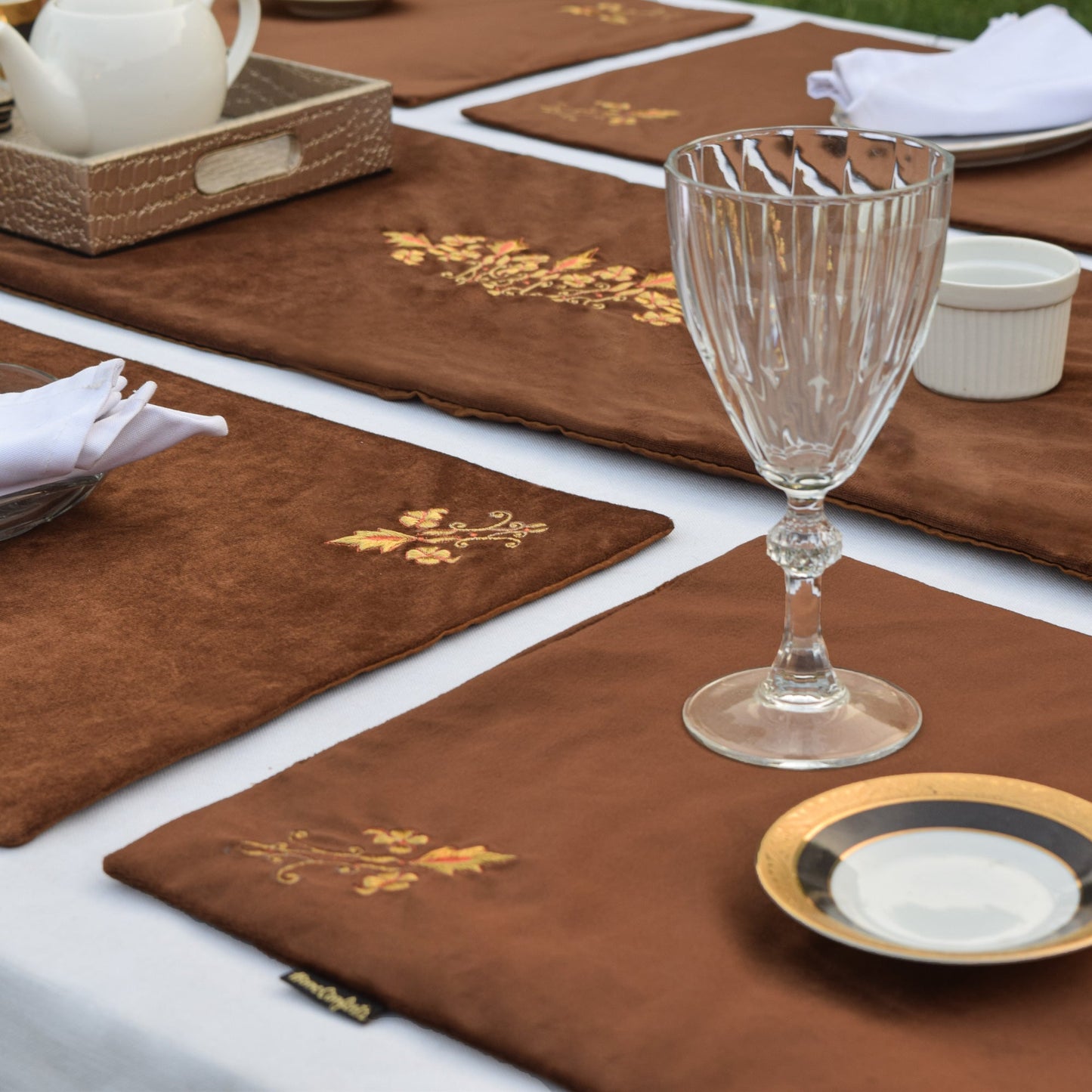 Moca Brown Velvet Embroidered Table Set